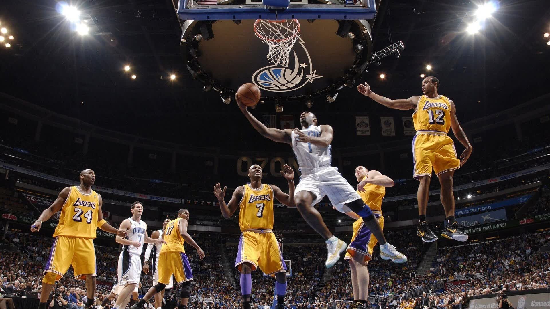 王者归来!德约科维奇回归首战惊艳全场